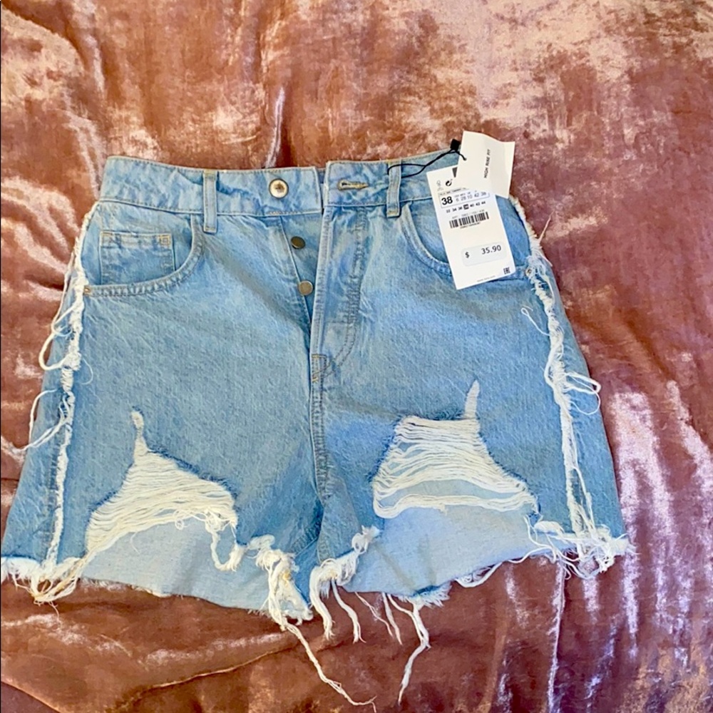 Zara High Rise Fit Shorts